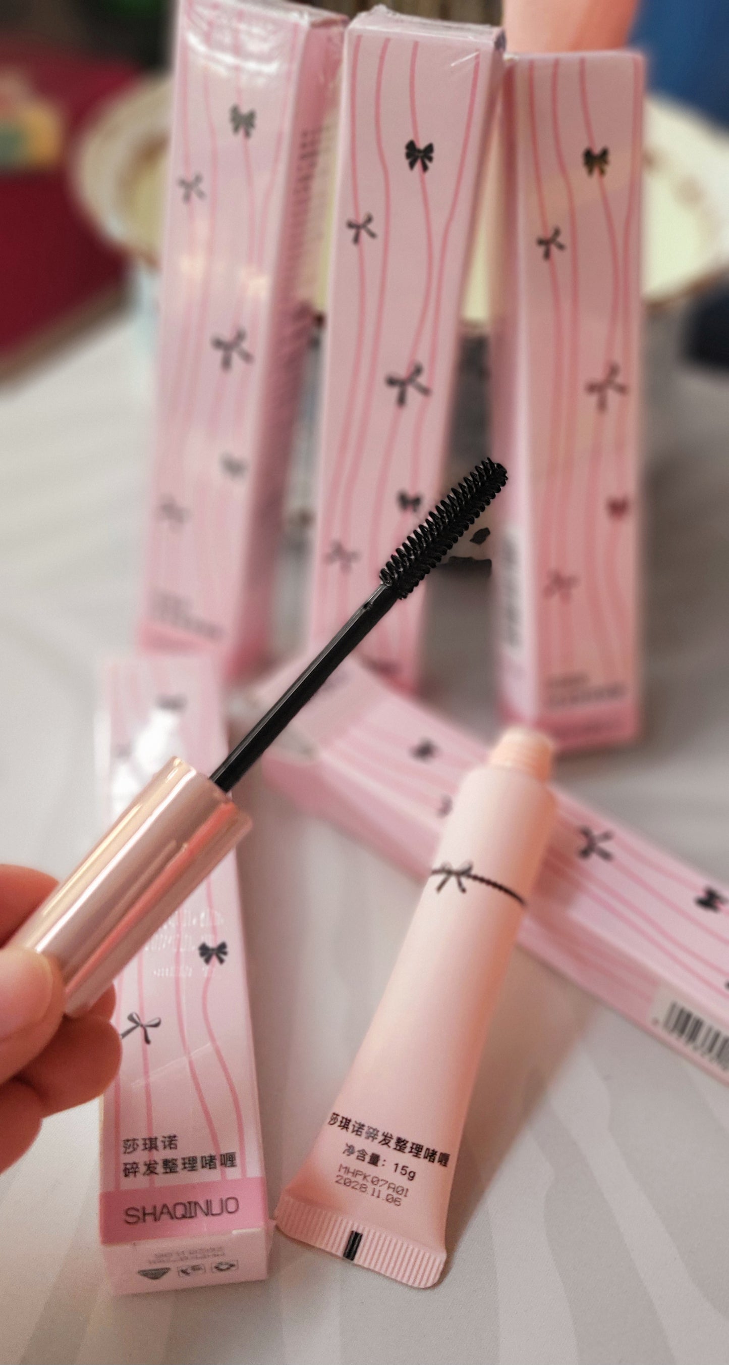 PINK FRIZZ CONTROL WAND