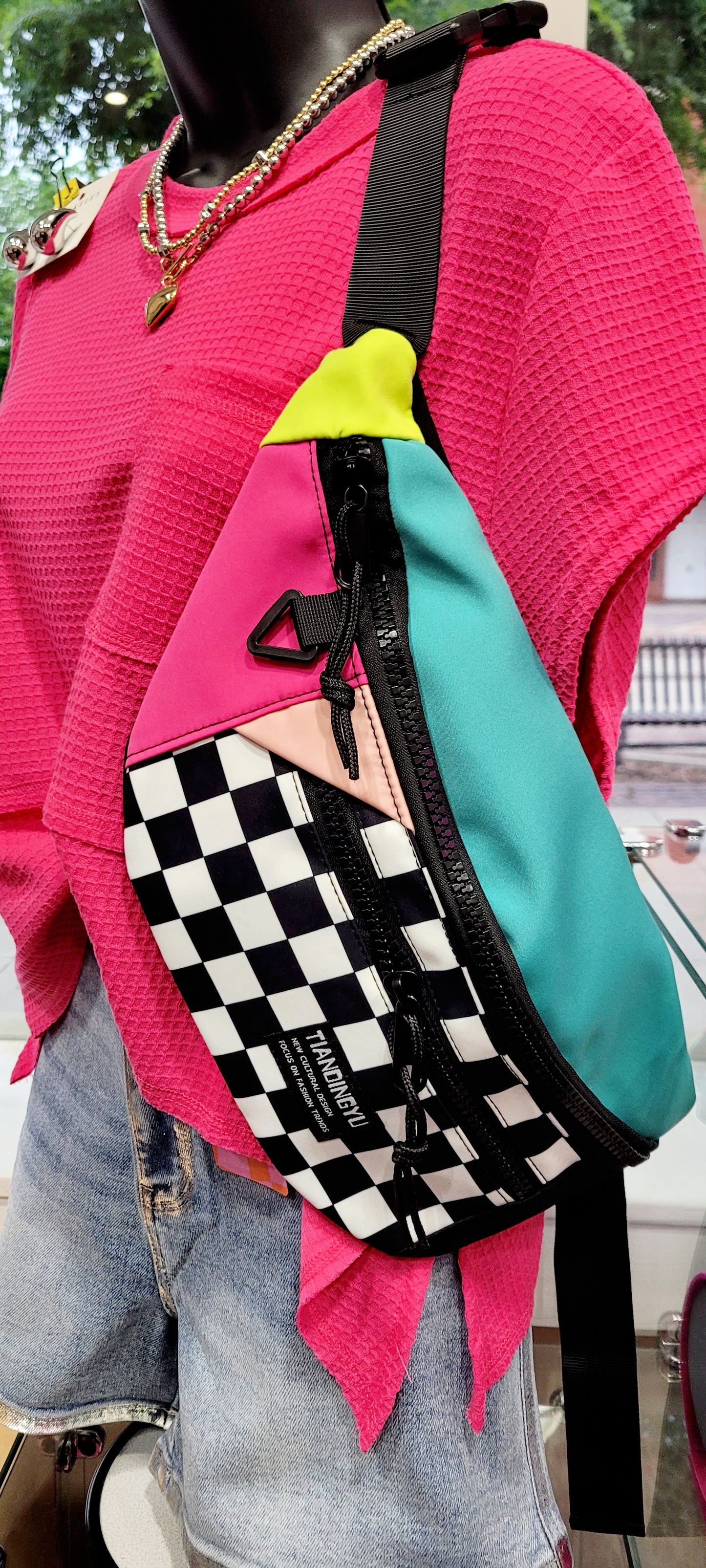 RETRO CHECKERED BUM BAG