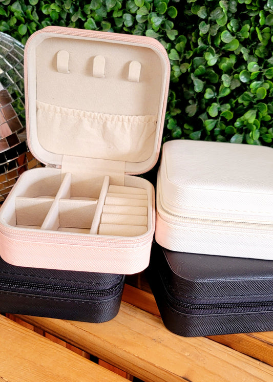 TRAVEL JEWELRY CASE