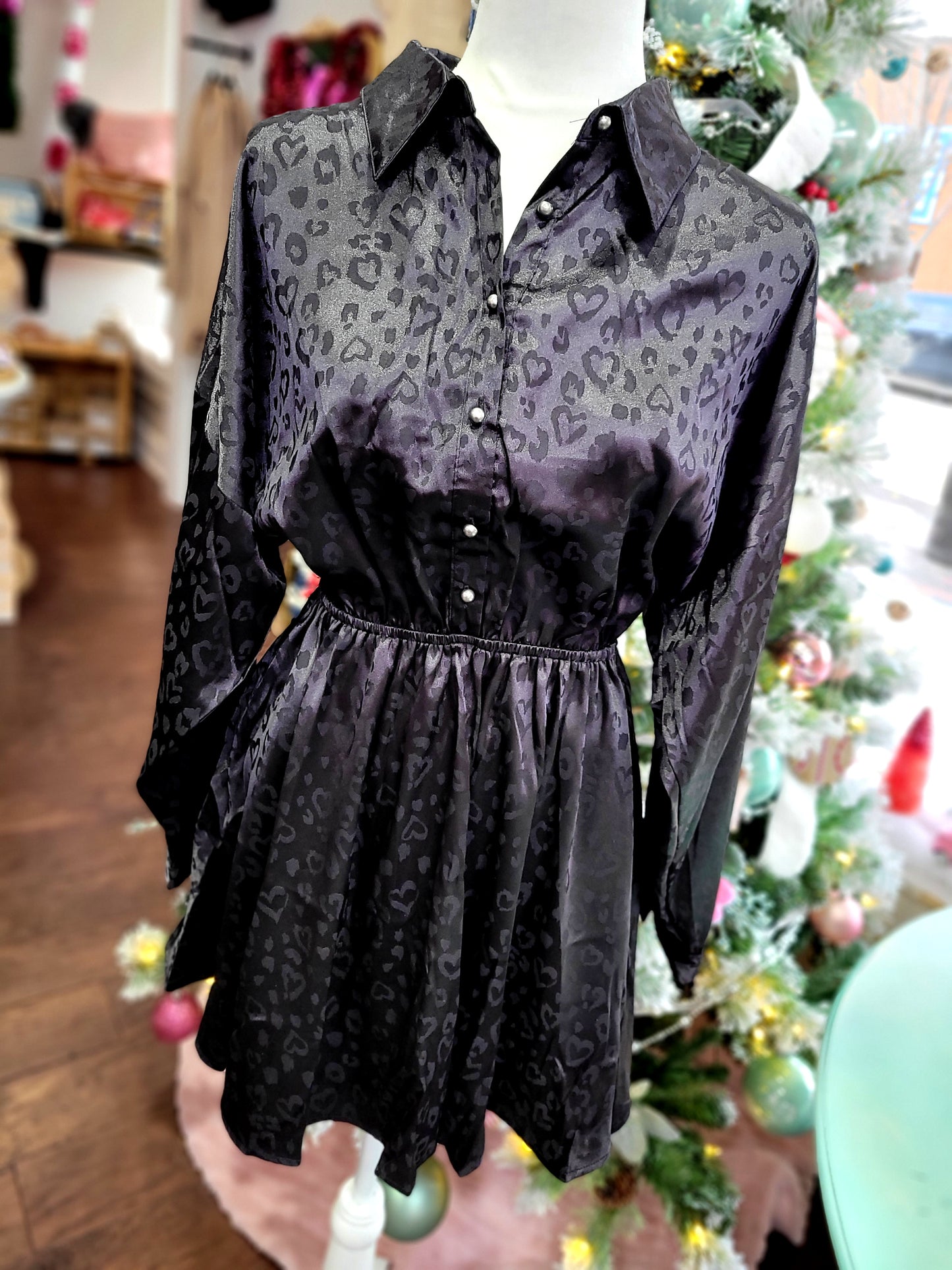 BLACK LEOPARD SATIN DRESS