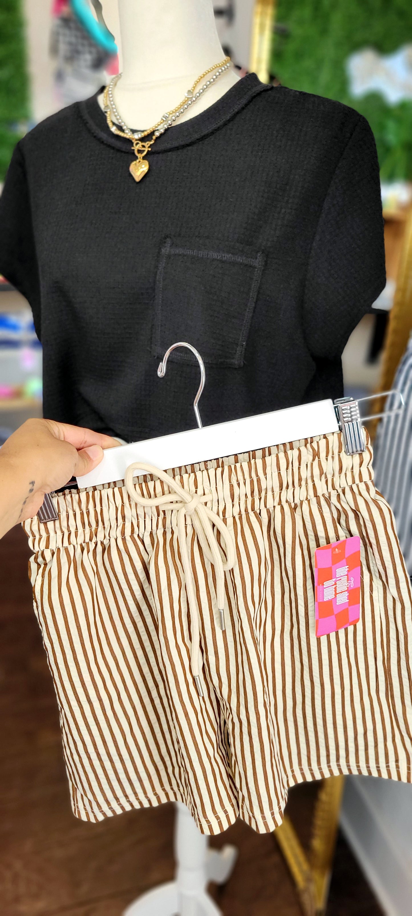 BREEZY STRIPE SHORTS