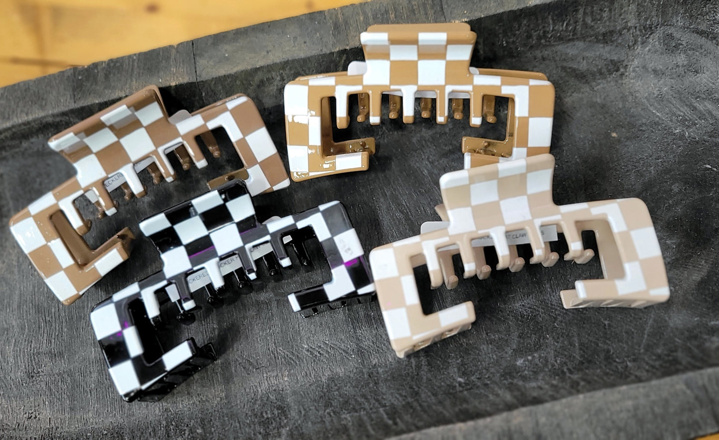 CHECKERED TRUCKER HAT CLAW CLIPS