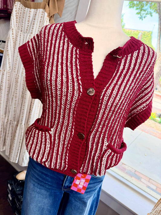 BURGUNDY CREAM KNIT TOP