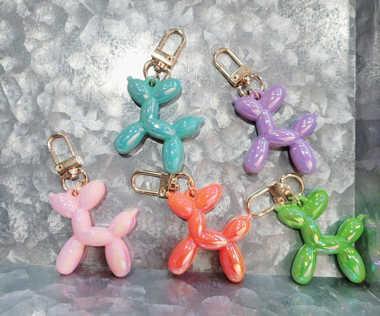 IRIDESCENT BALLOON DOG KEYCHAINS