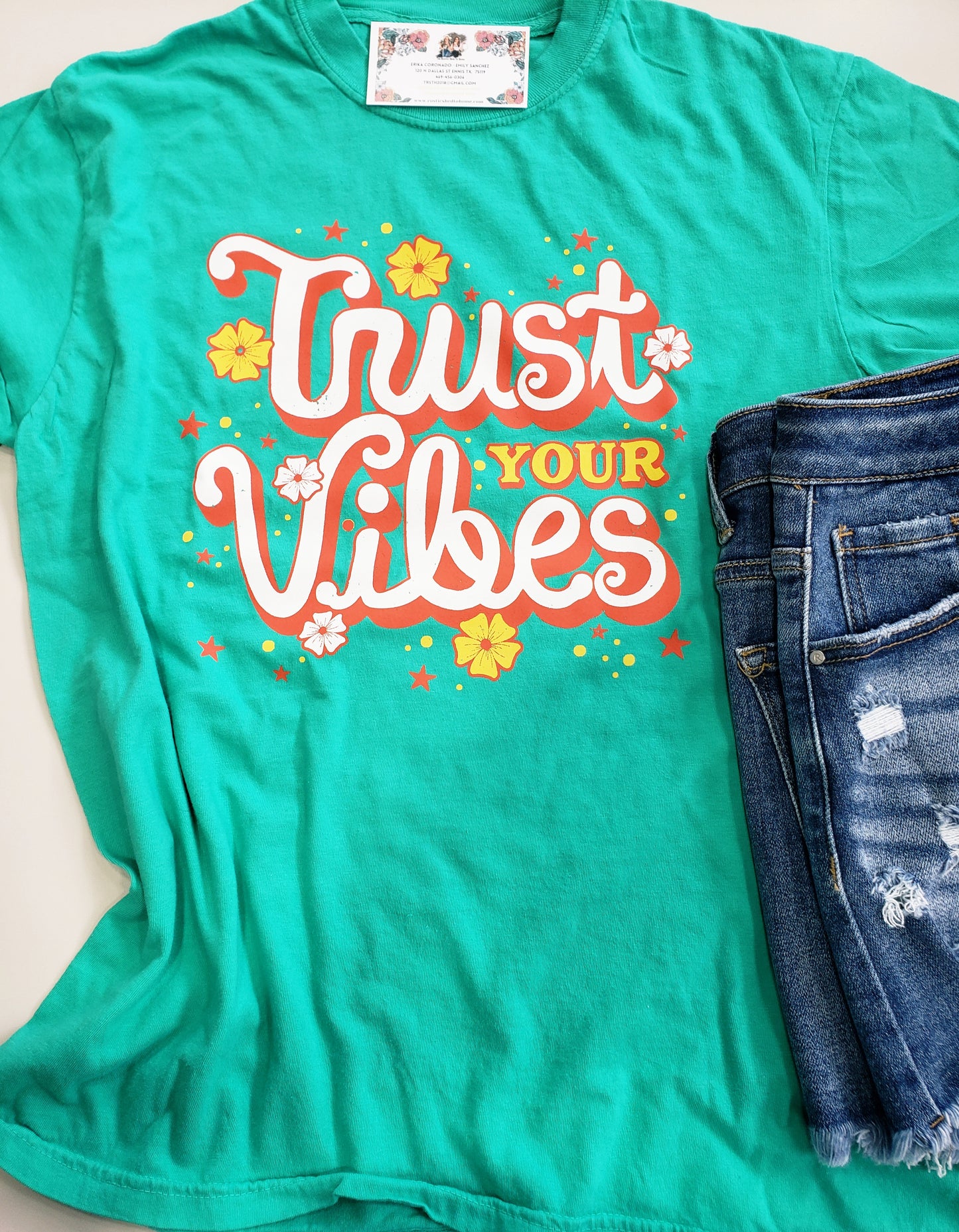 TRUST YOUR VIBES